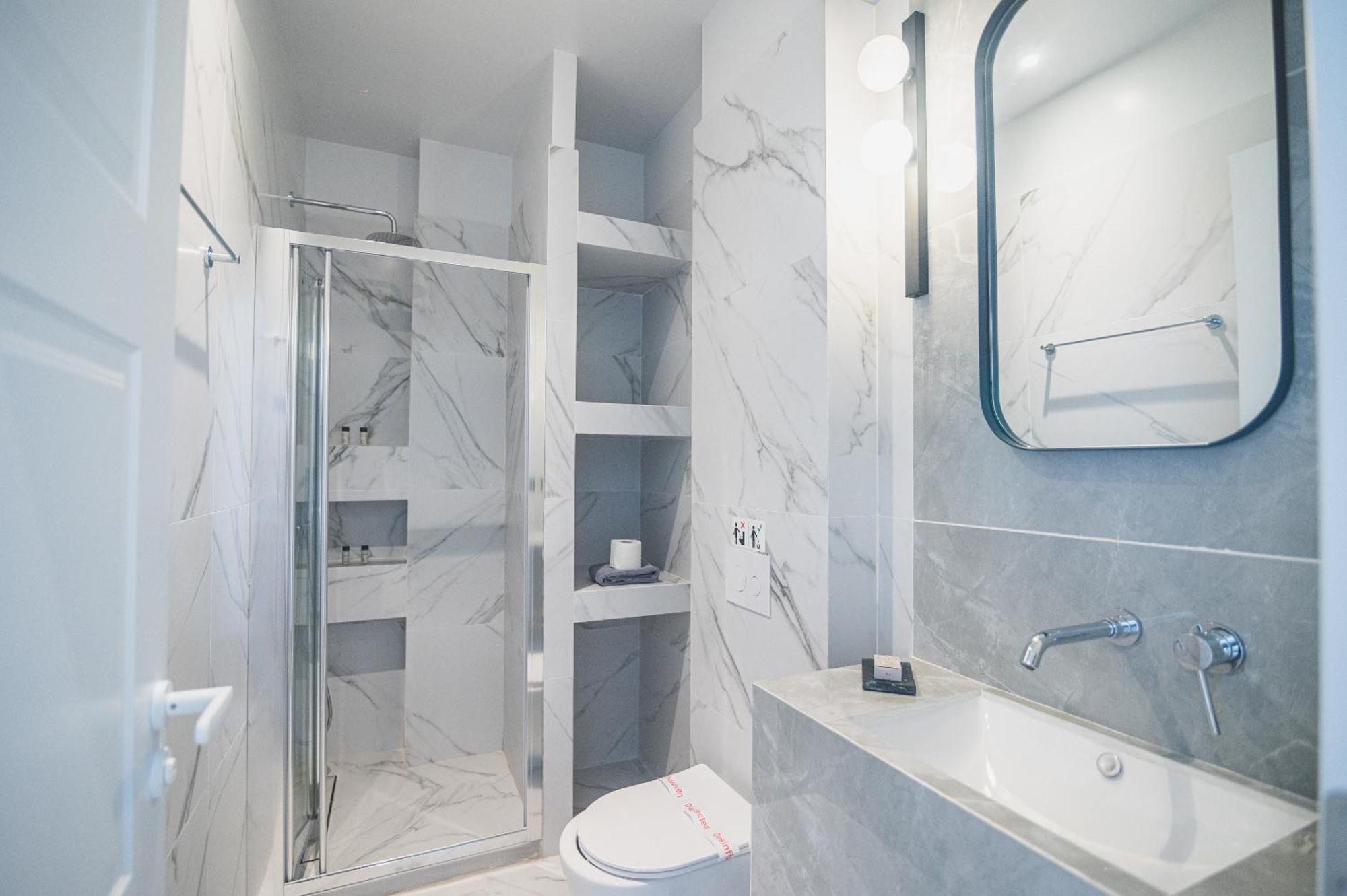 Downtown Suites By Athens Tower Atenas Exterior foto