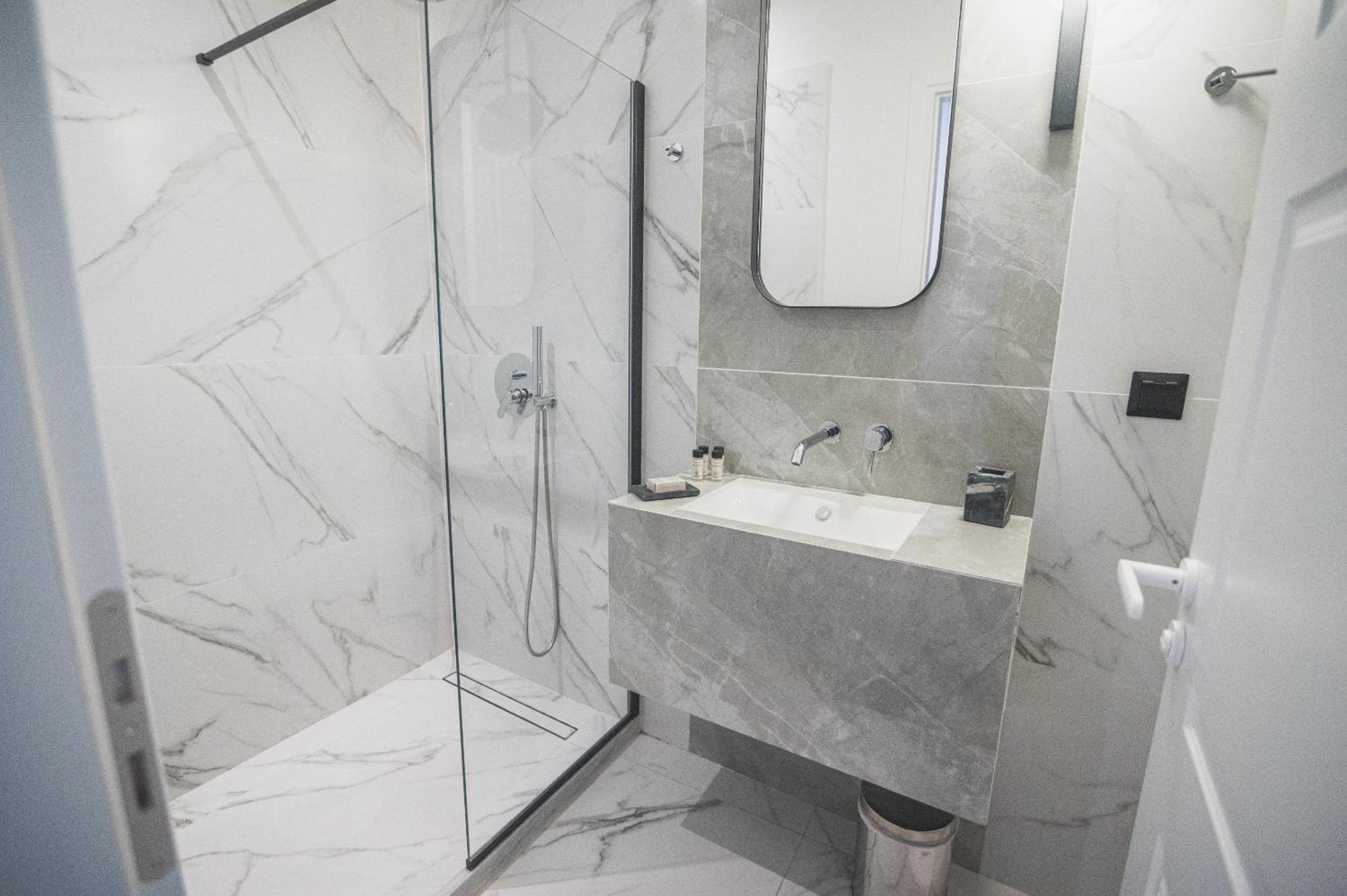 Downtown Suites By Athens Tower Atenas Exterior foto